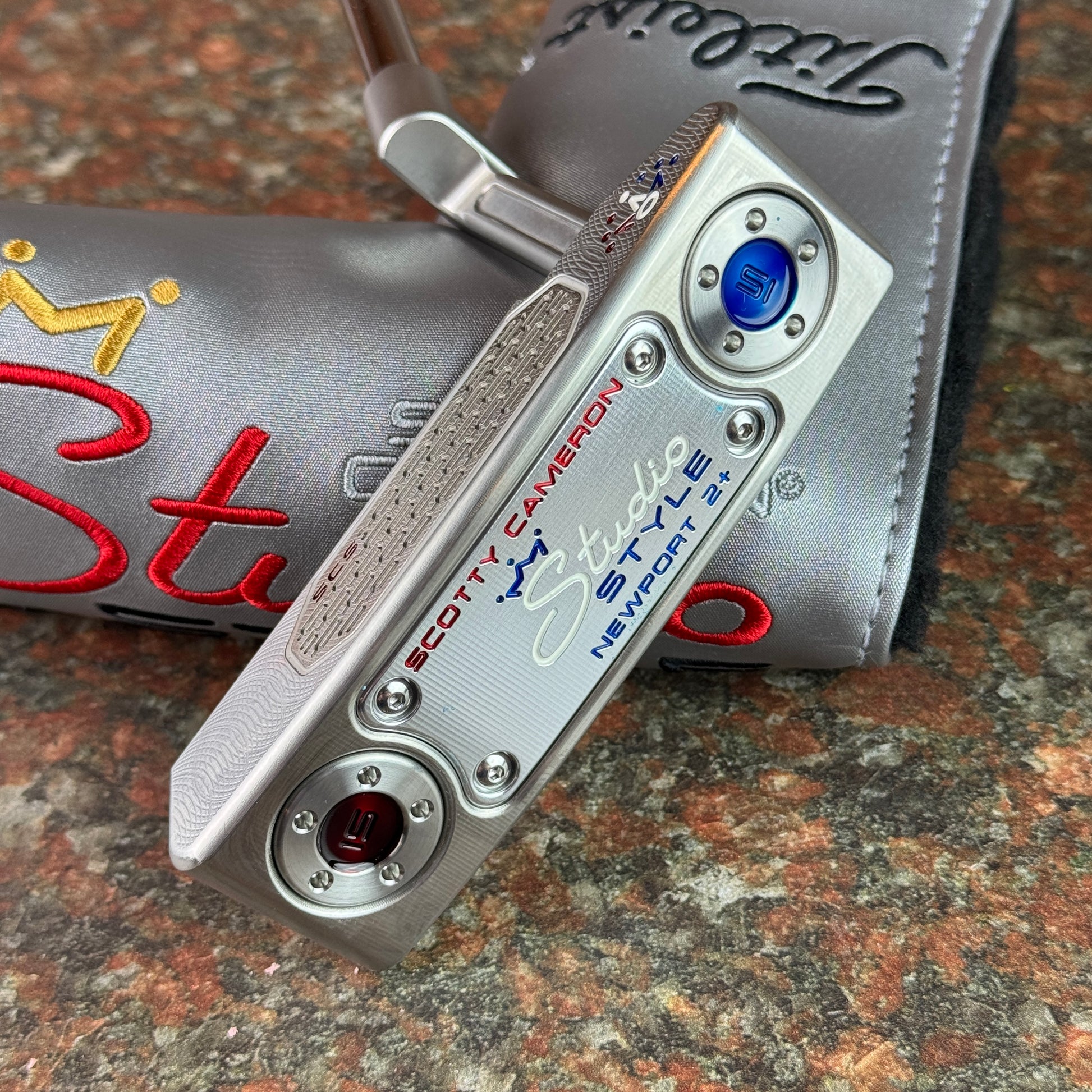 Studio Style Newport 2 Plus, Red, White & Blue Paint, 34"/354g