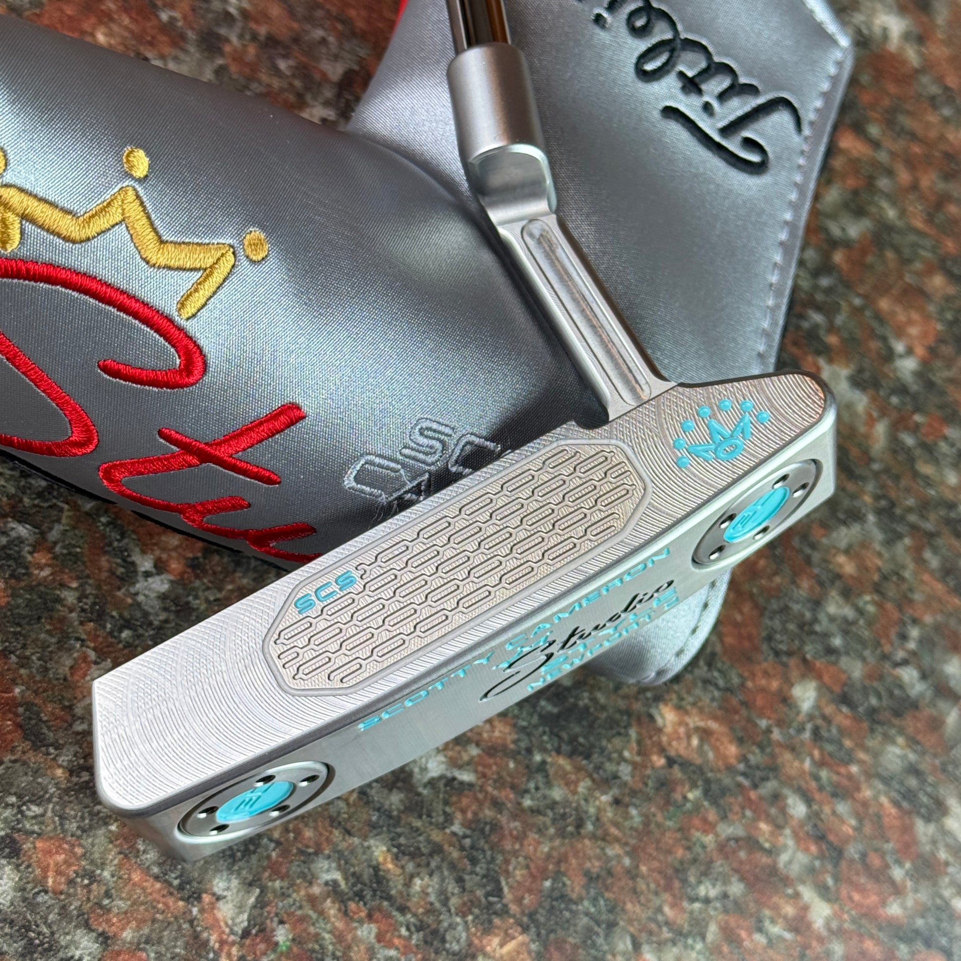 Studio Style Newport 2, Tiffany Blue & Black Paint, 34"/354g