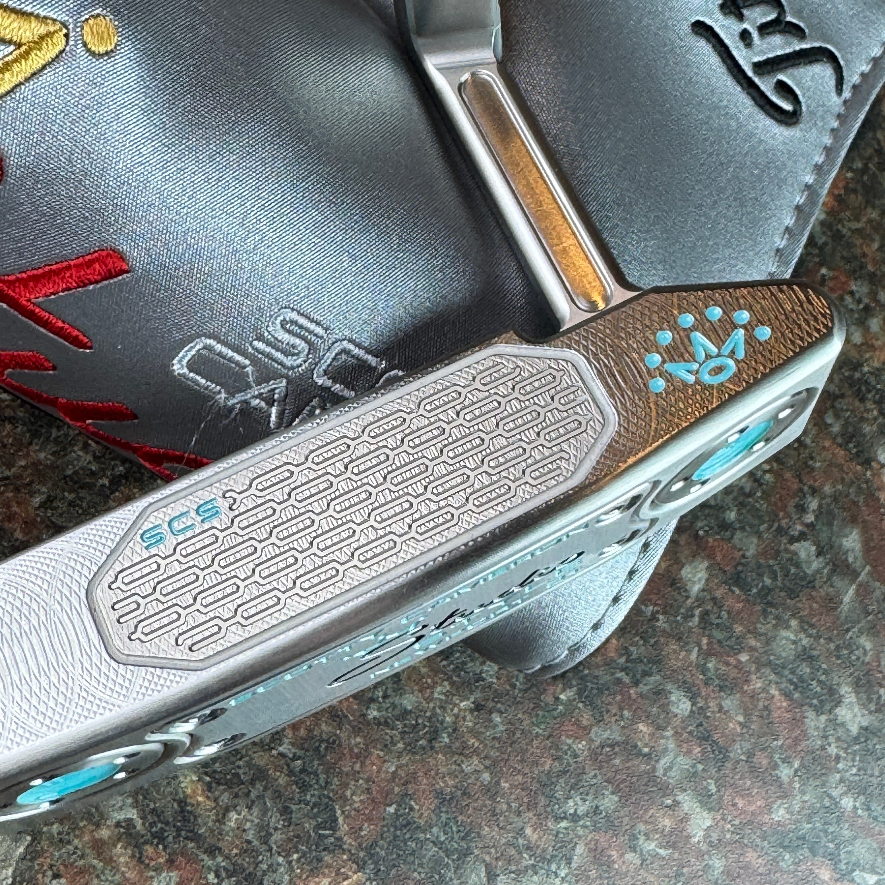 Studio Style Newport 2, Tiffany Blue & Black Paint, 34