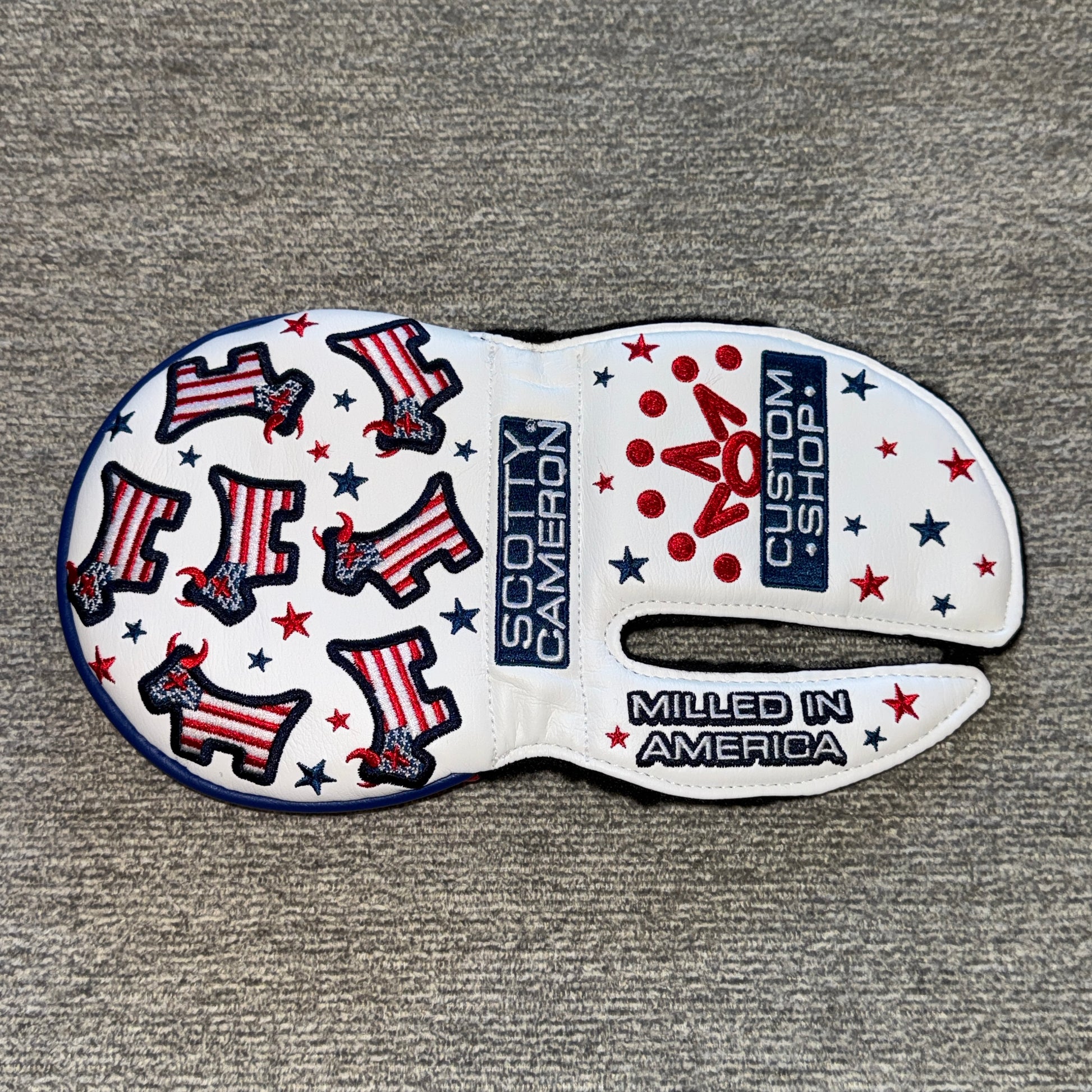 Custom Shop Dancing Junk Yard Dog USA Mid-Round Putter Headcover