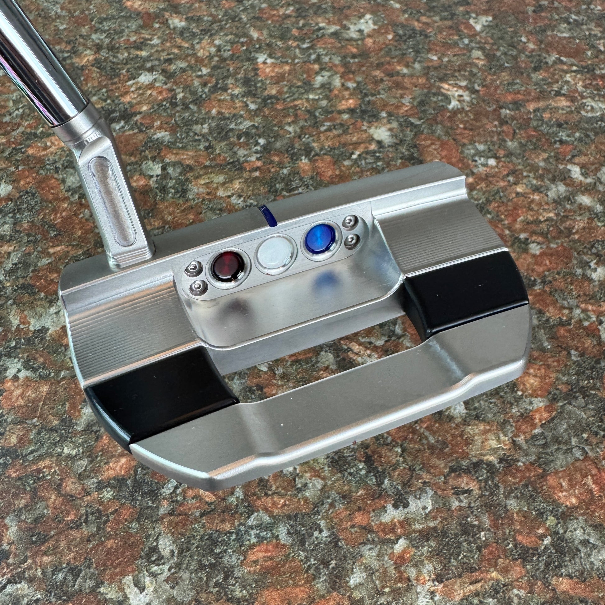 Scotty Cameron 2025 Studio Style Fastback 1.5 Custom USA Paint 34"/360g