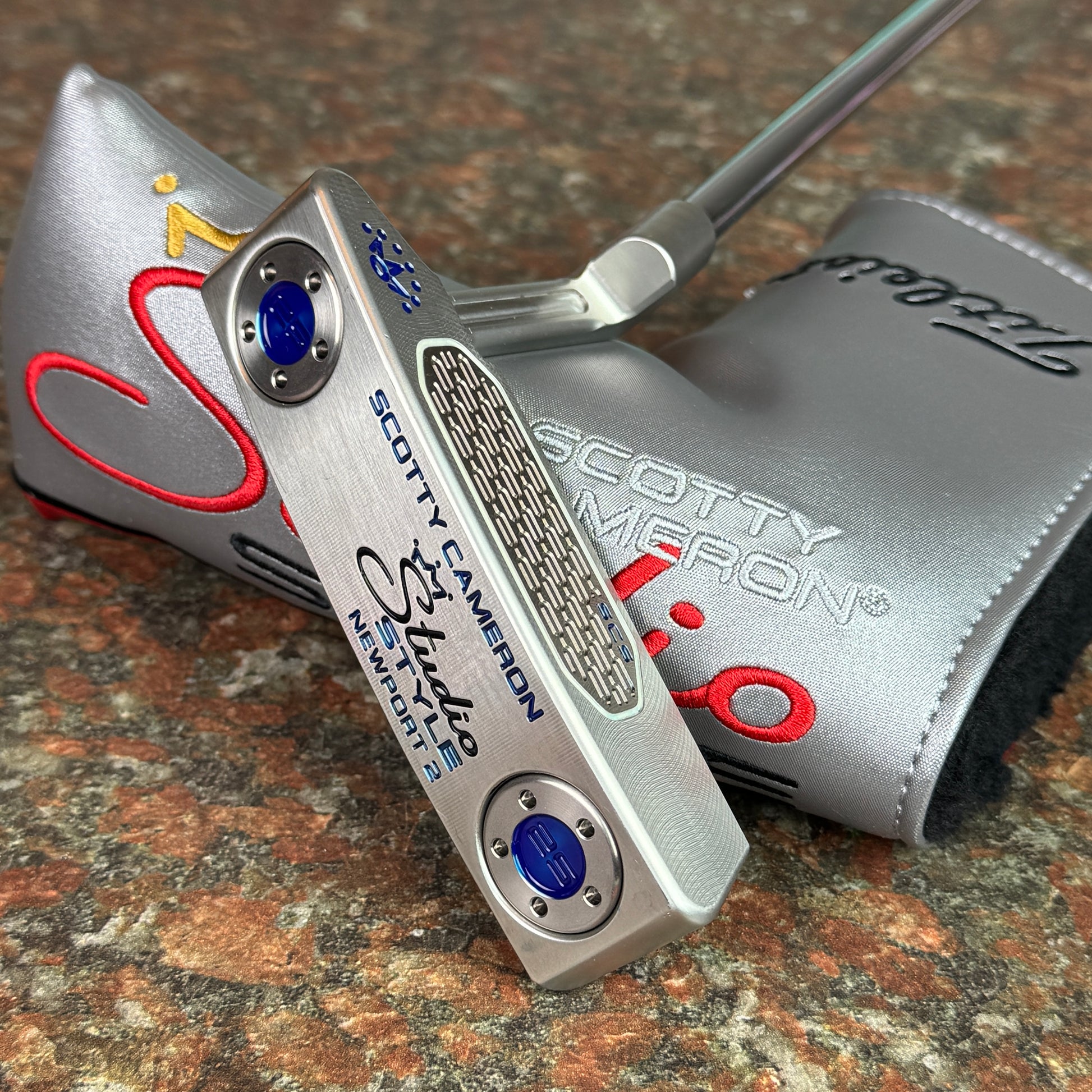 Lefty Studio Style Newport 2, Translucent Blue & Black Paint, 35"/344g