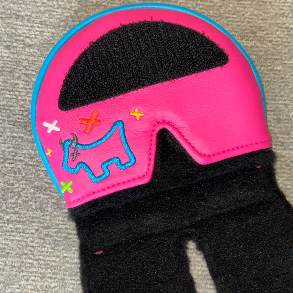 Custom Shop Pink Junk Yard Dog Mid-Round Straight Shaft Putter Headcover