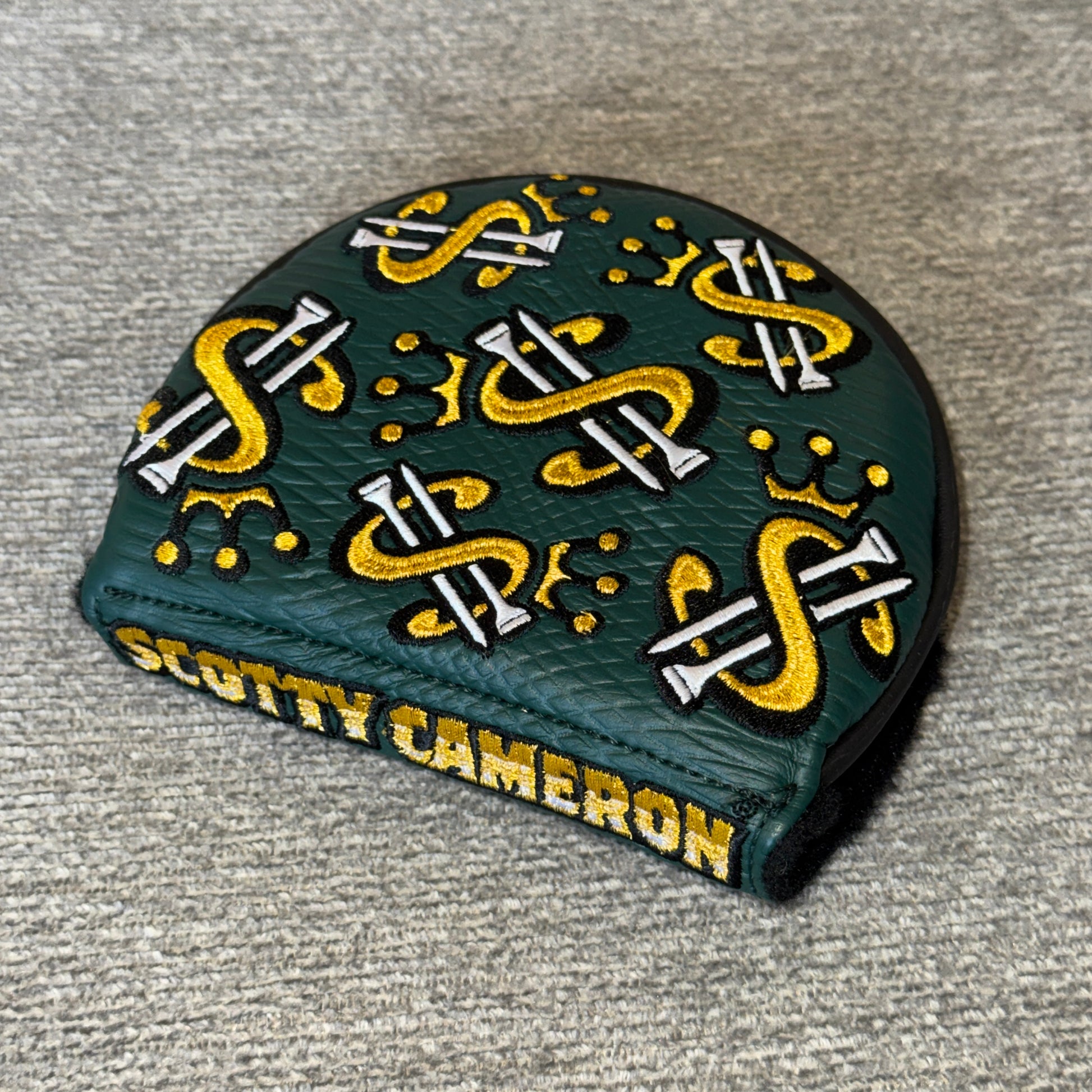 Custom Shop Cash is King Mid-Round Right Hand Putter Headcover