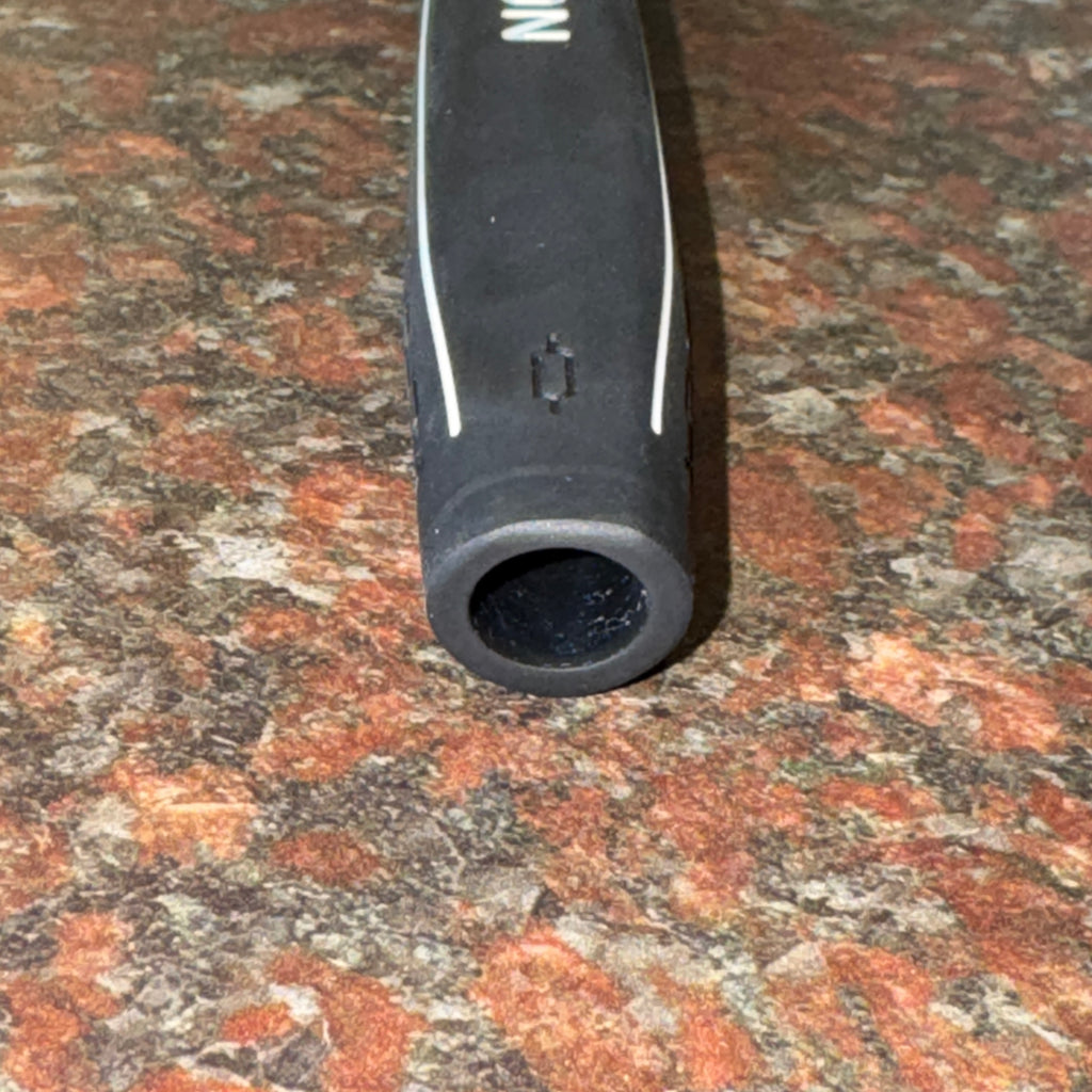 Circle T Full Contact Grip - Black and White