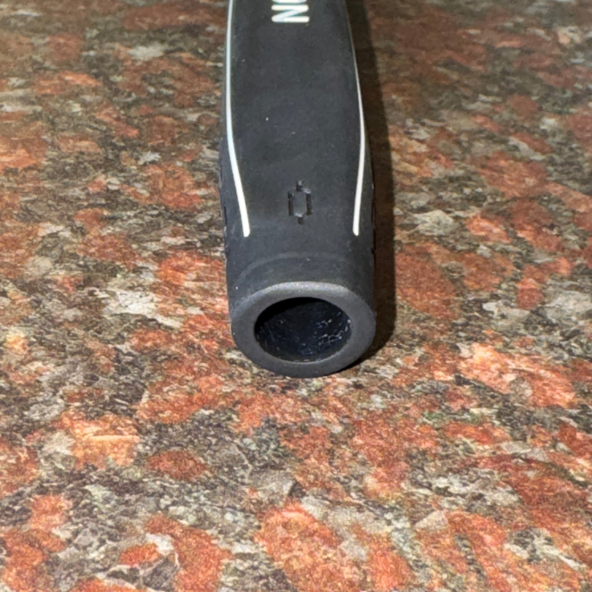 Circle T Full Contact Grip - Black and White